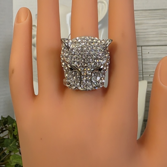 Statement Silver with Clear CZ Panther Head Stretch Ring - Picture 7 of 7